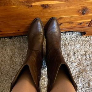 The brown rampage cowboy boots